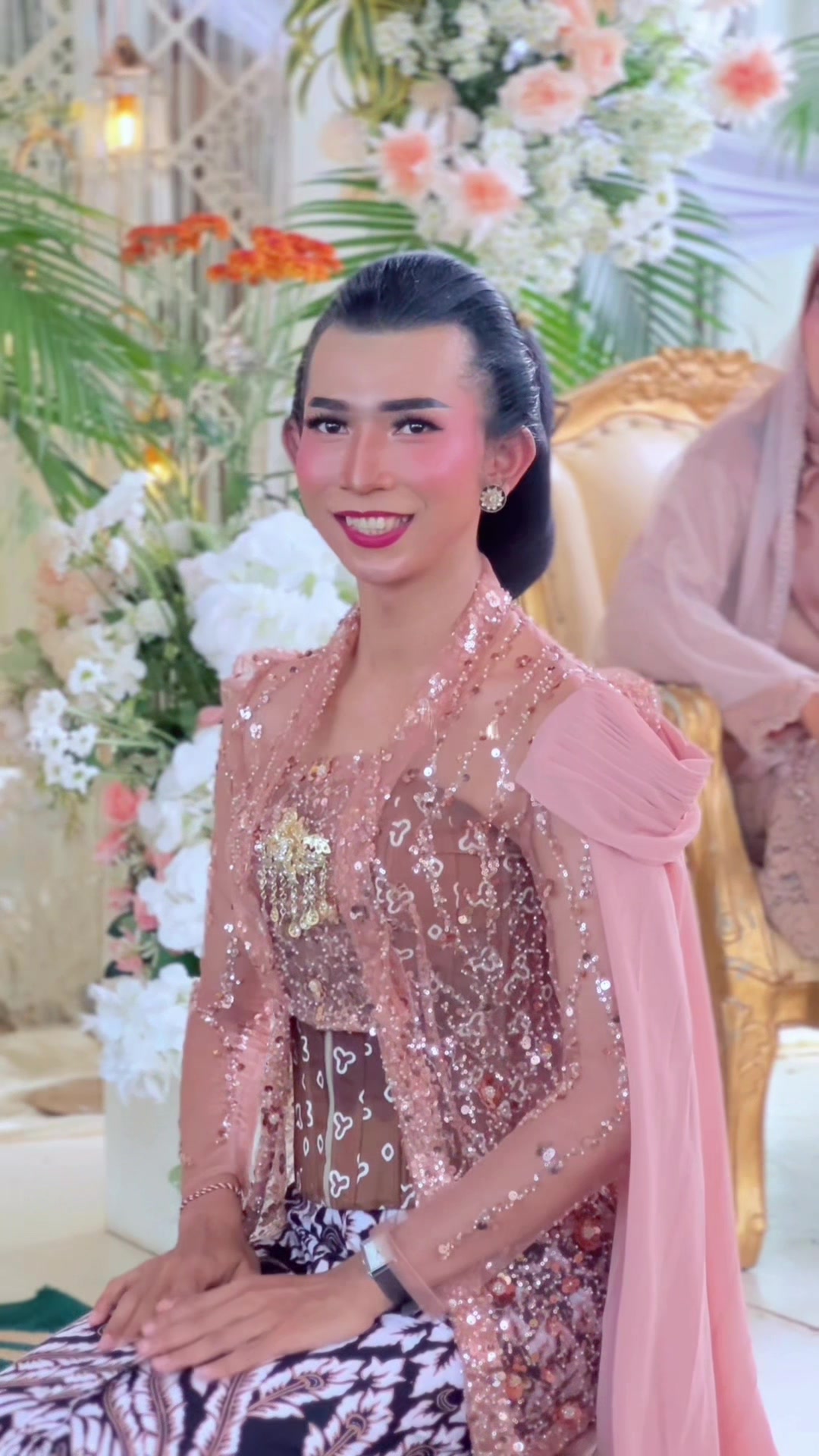 @Mbak Sari || Cucuk Lampah