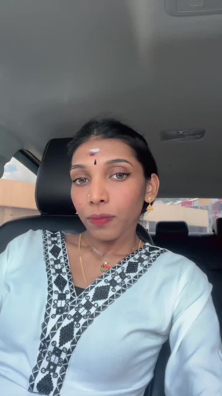 @POOJA🎀