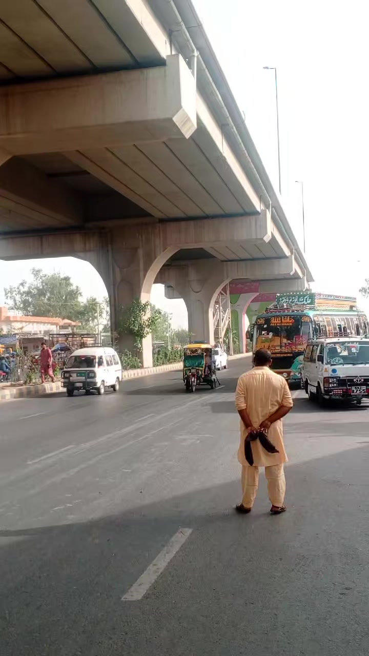 @🤨 ملک نوید ڈائیور خانیوال  😏