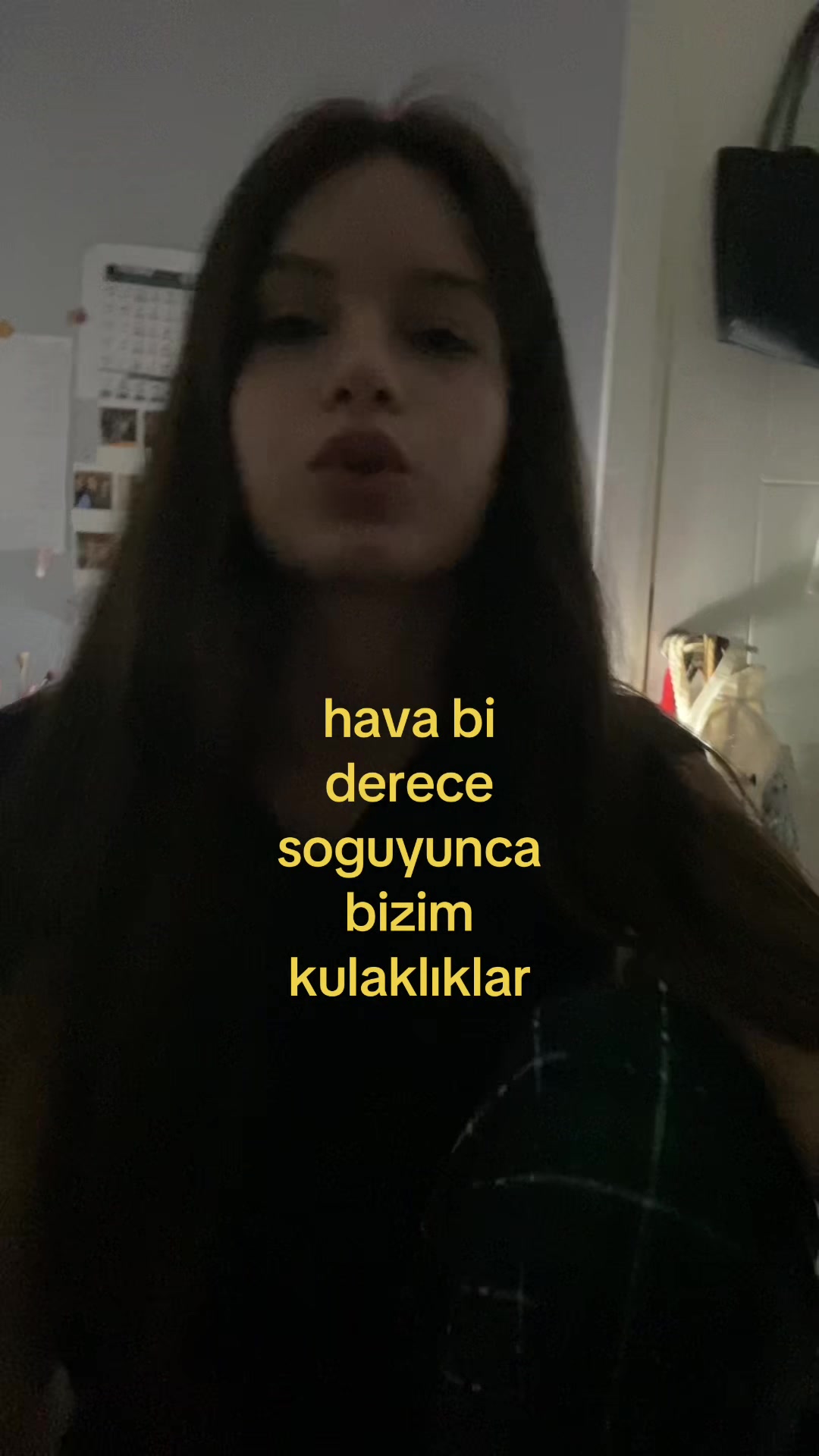 @lola