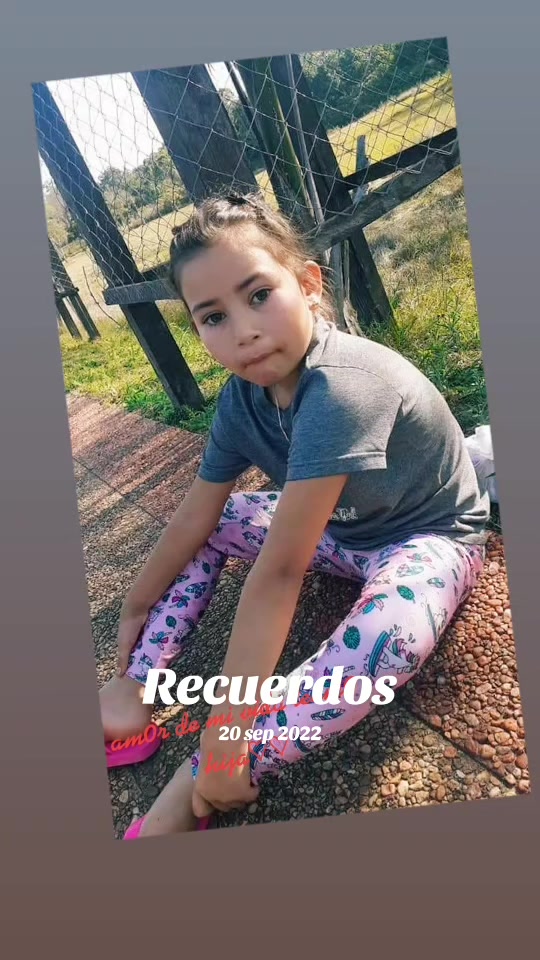 @Juli'.🦋🧀🖤
