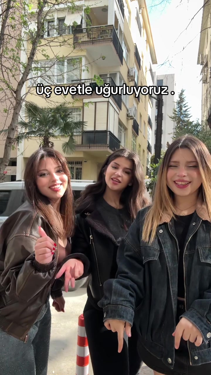 @İlayda &Ouml;zdemir