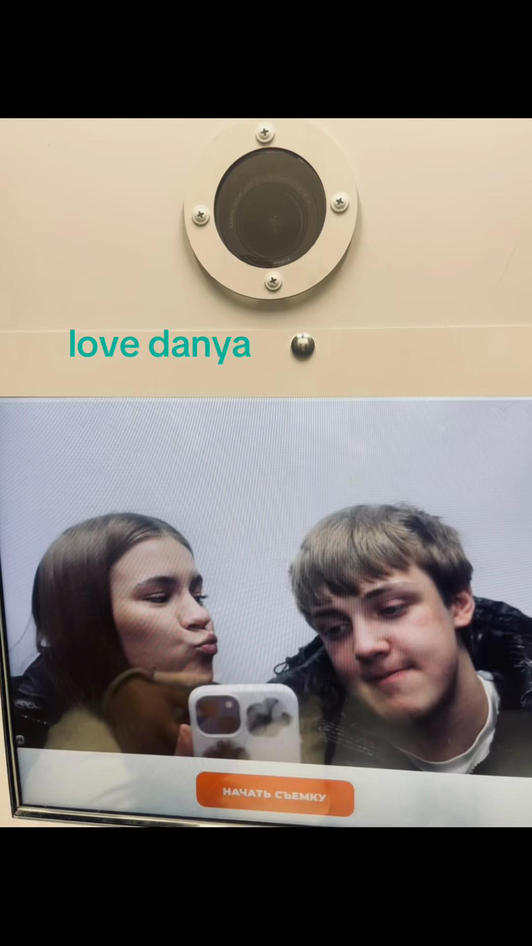 @a.log.d