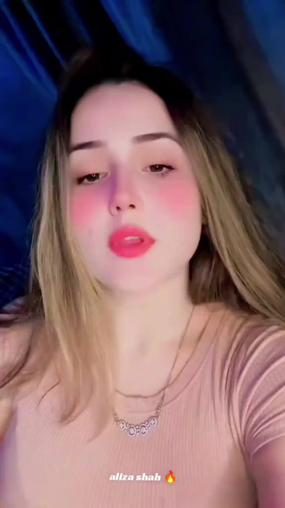 @NOORA &hearts;️🥀
