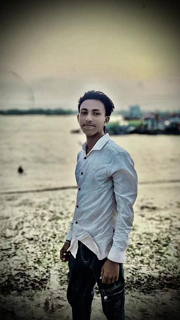 @꧁༺বাগেরহাটের.. ভিলেন ..༻꧂