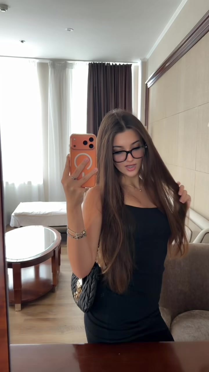 @Аня🤍
