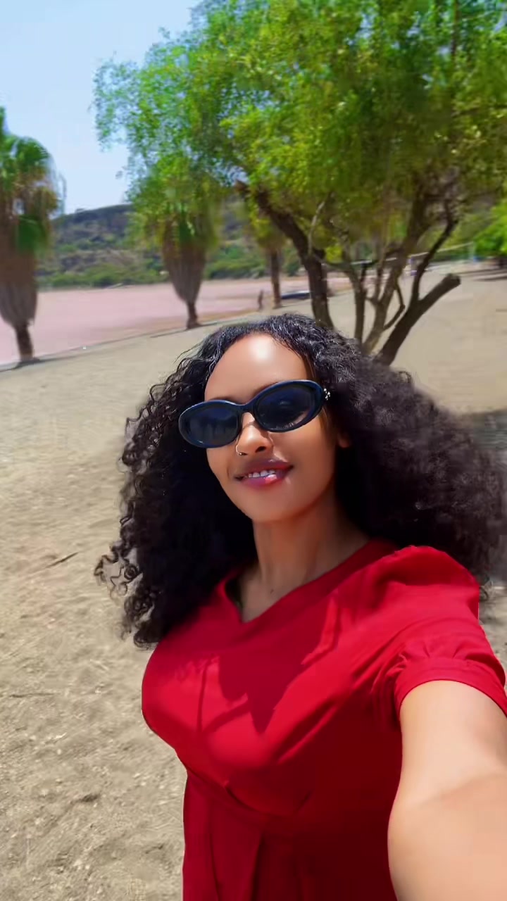 @Viviyan Amir 🇪🇷