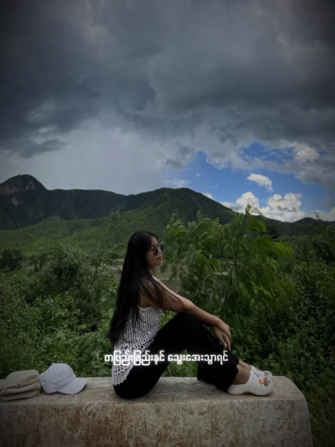 @hninshwewarwin