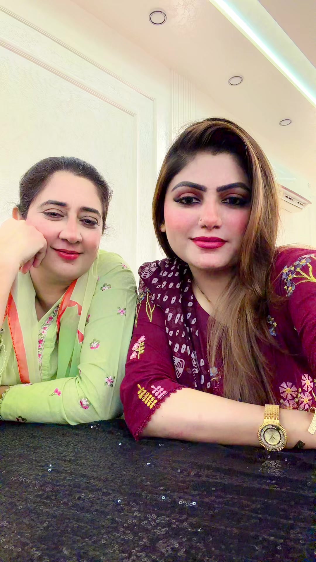 @Fari Baloch