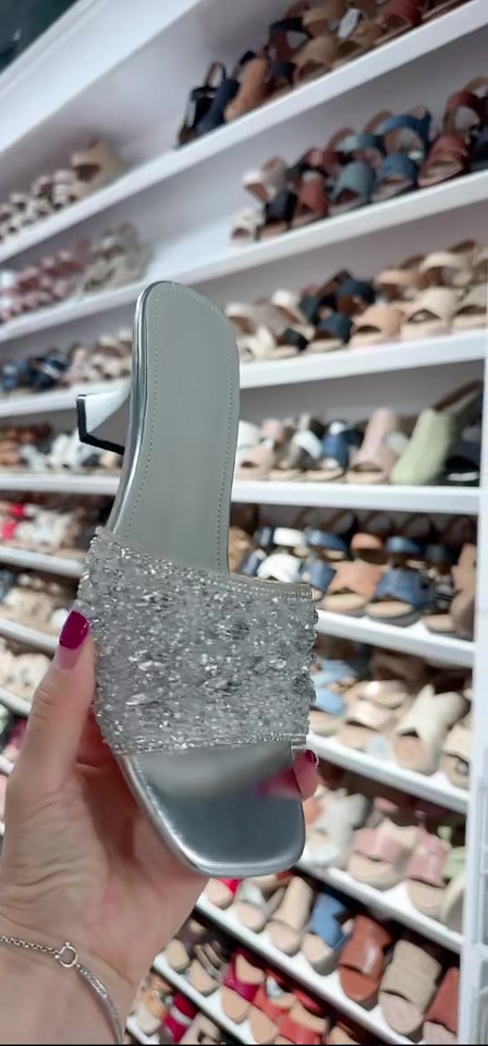 @Queen Shoes Factory China