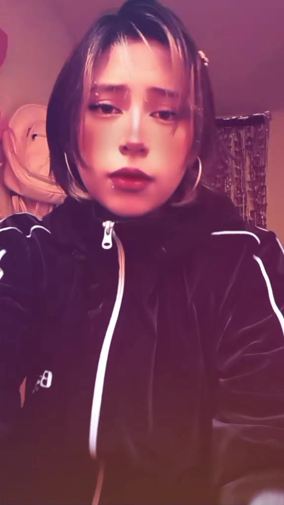 @Girgl_10k