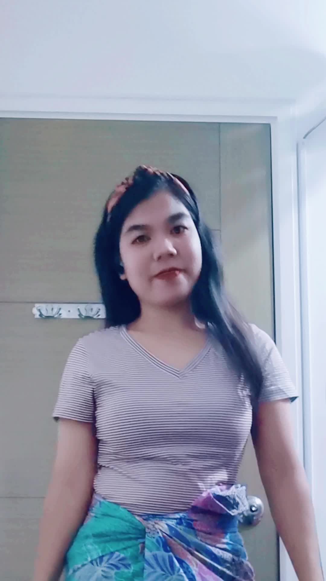 @Nhur