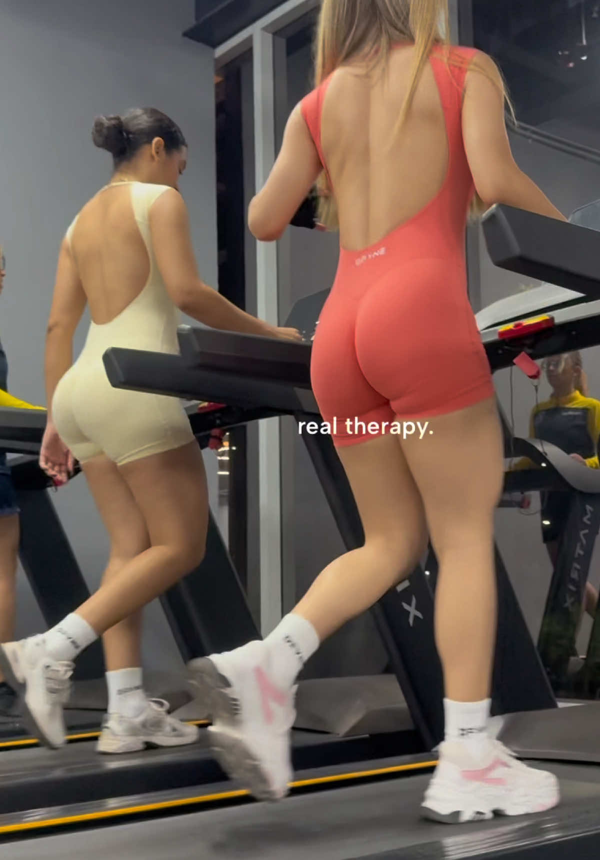 @Camila Krystel
