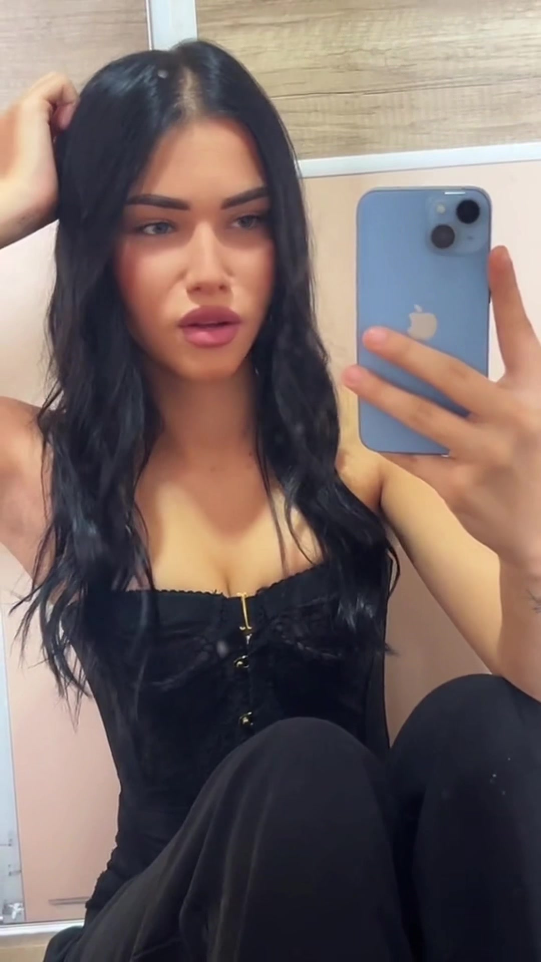@kristinatomicc__