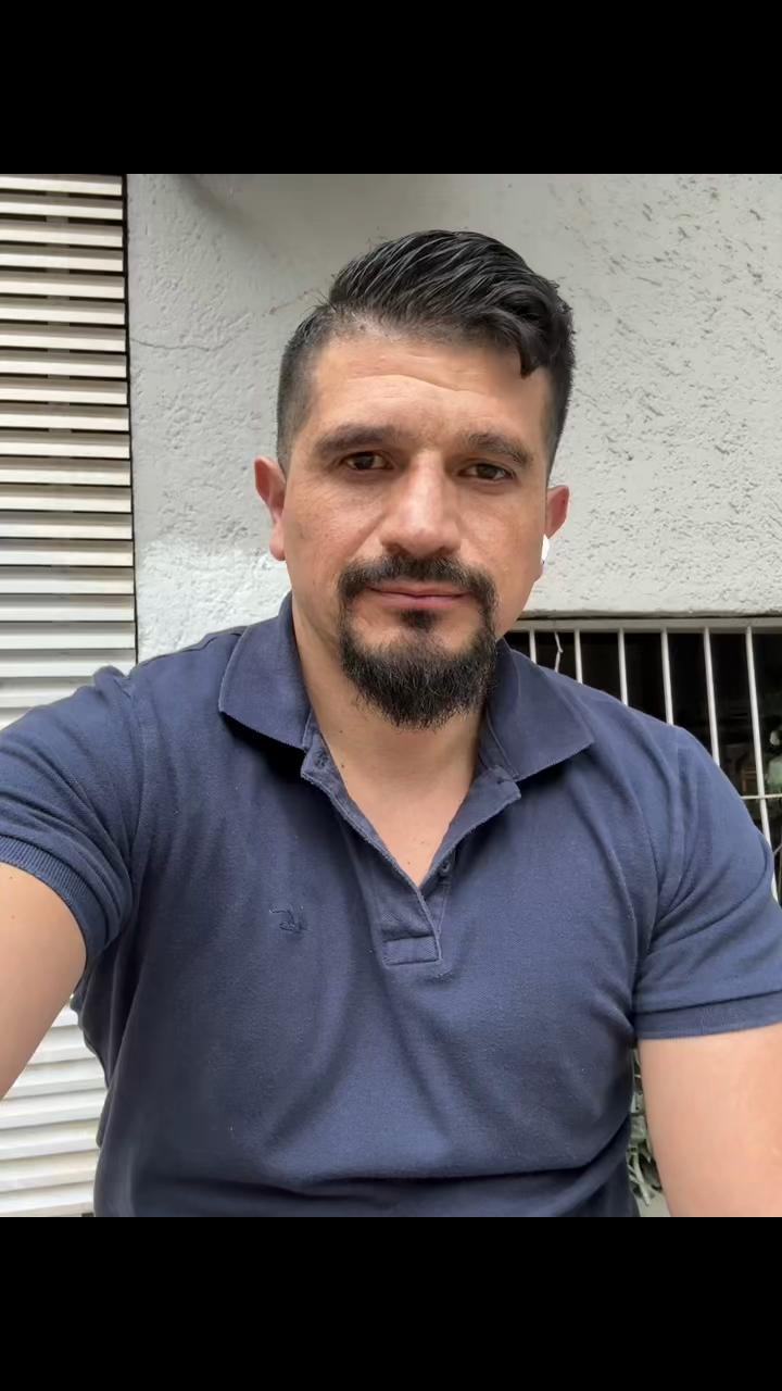 @Alberto G. Darder.