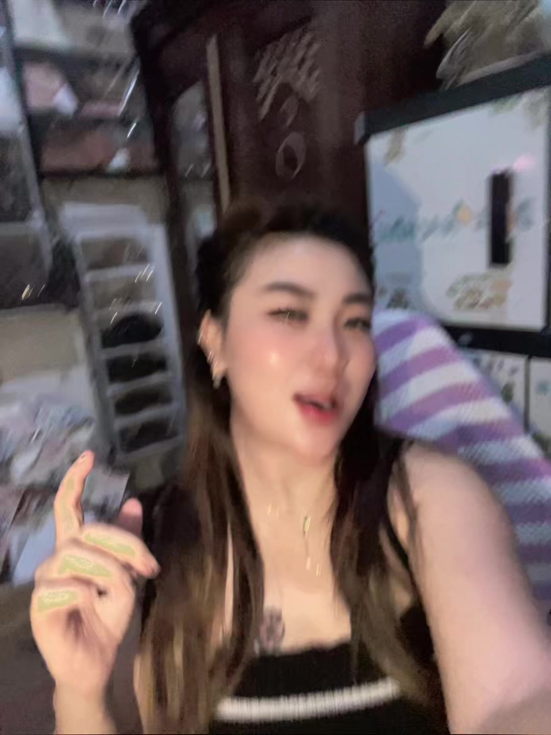 @FENI YS