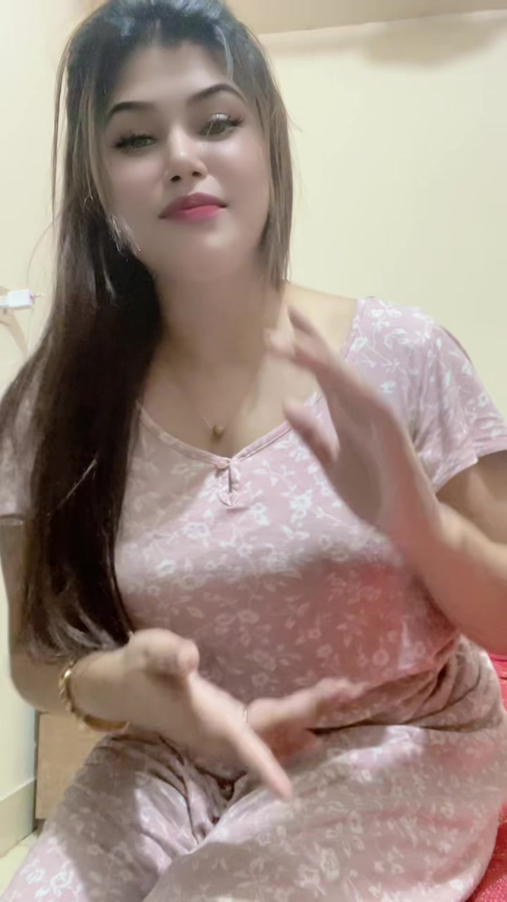 @Hira_10