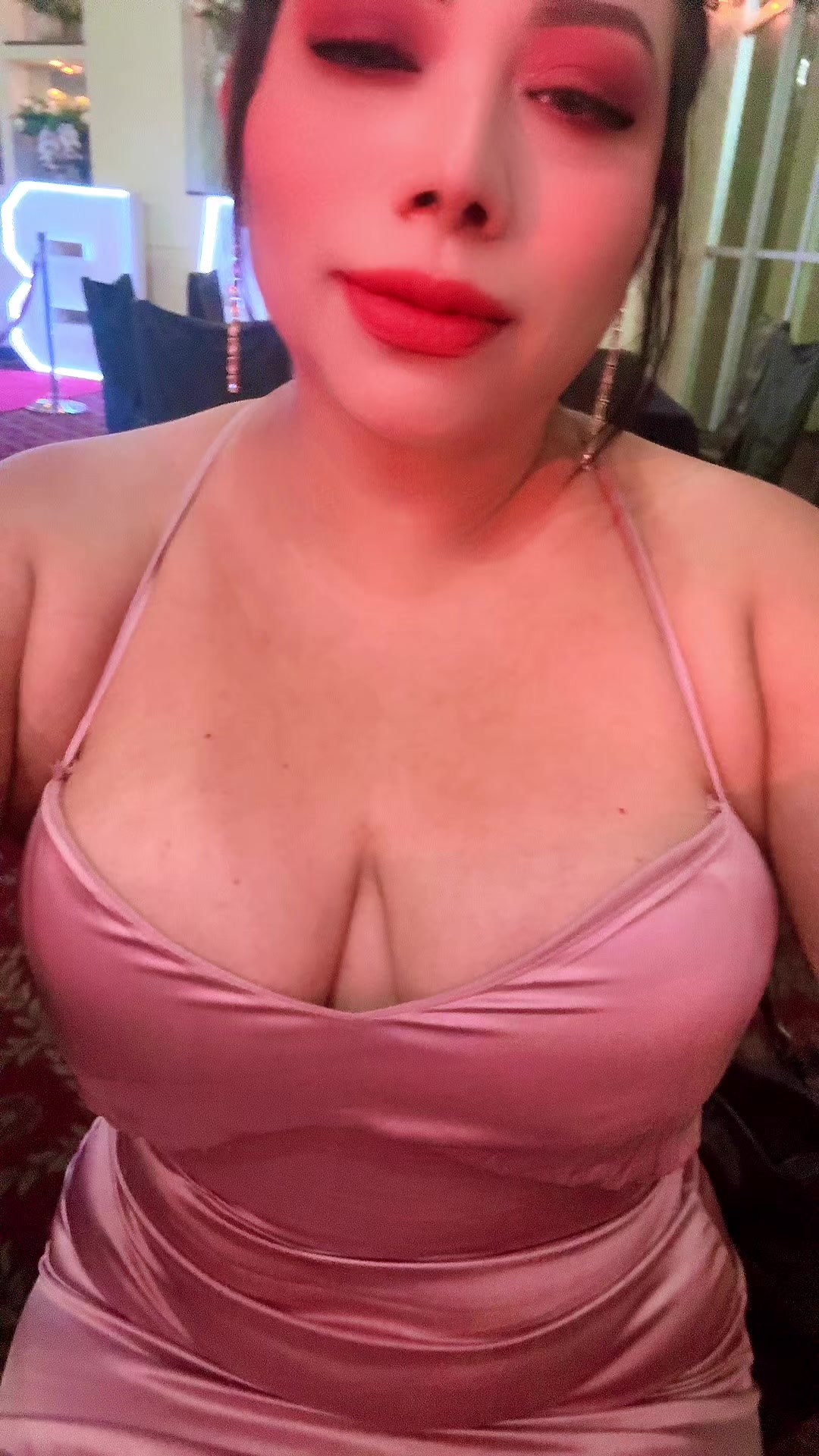 @vivianadeshell