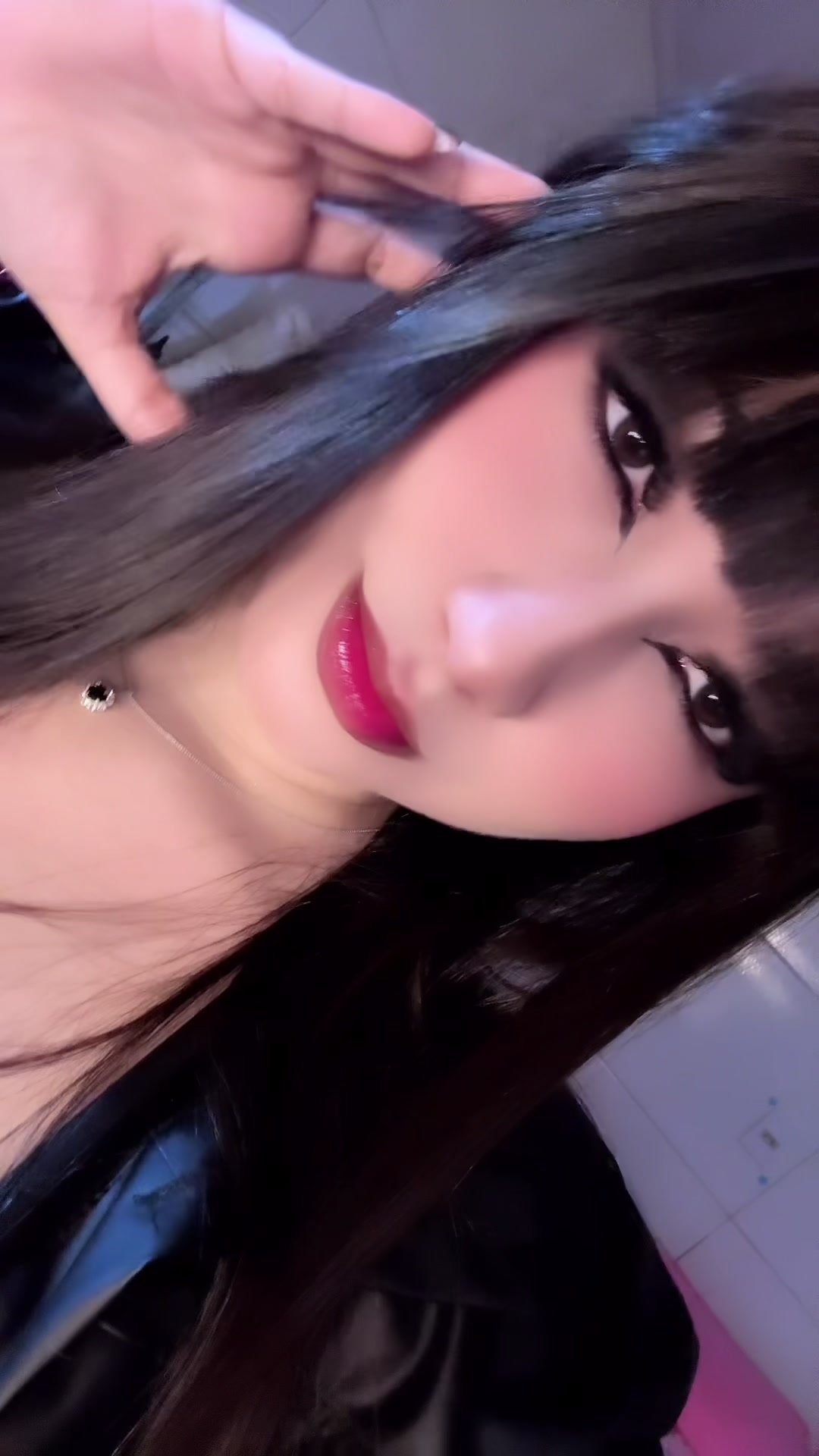 @𝔇𝔞𝔫𝔦 🍒🦇🖤