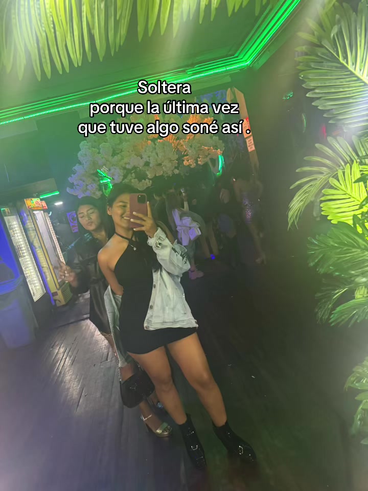 @Sofía Zubelza