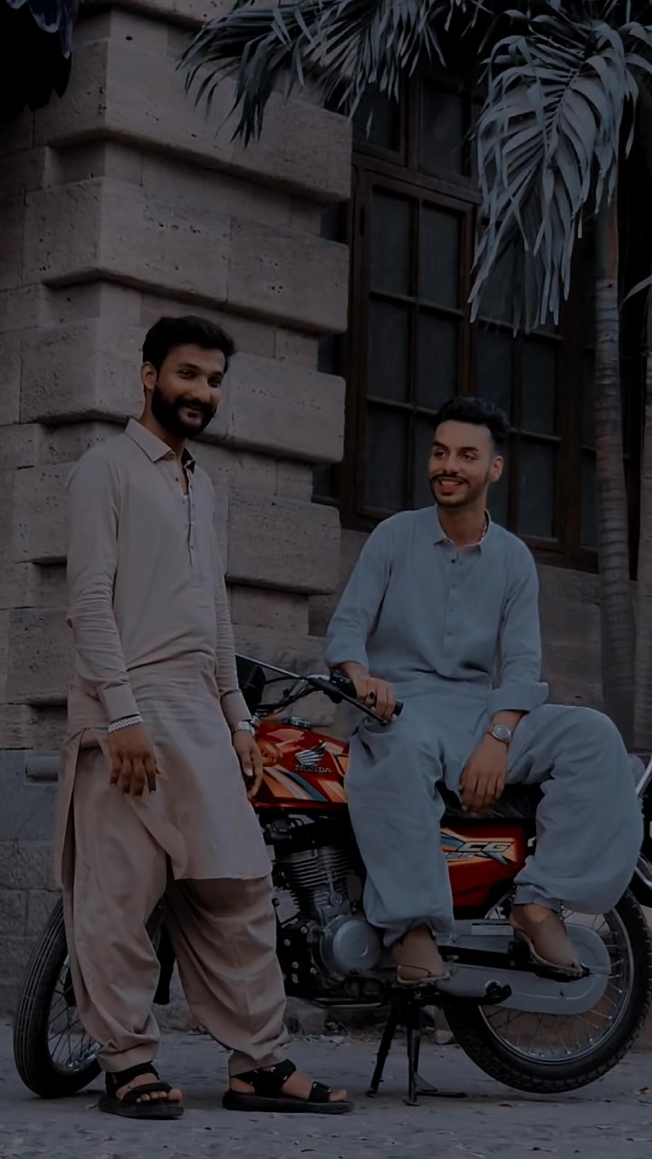 @- 𝓝𝓲𝓴𝓴𝓪 𝓚𝓱𝓪𝓷-~🚩