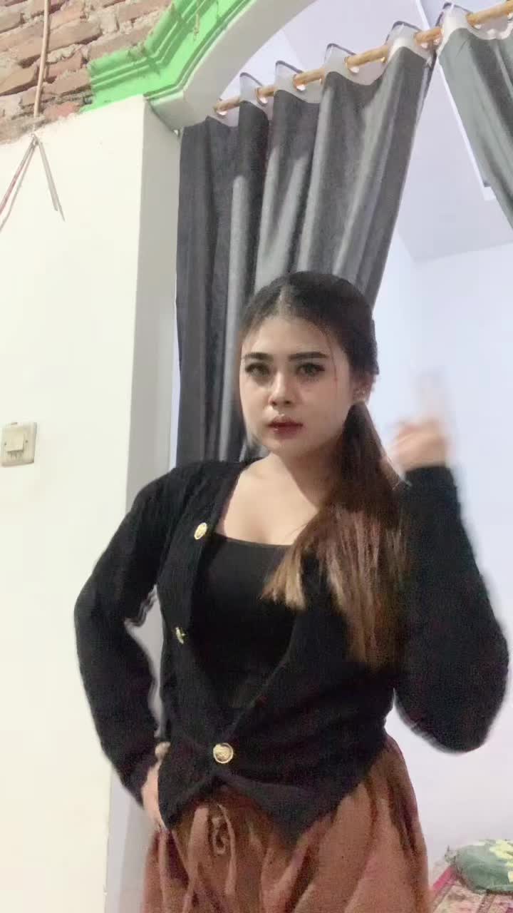 @dipoo