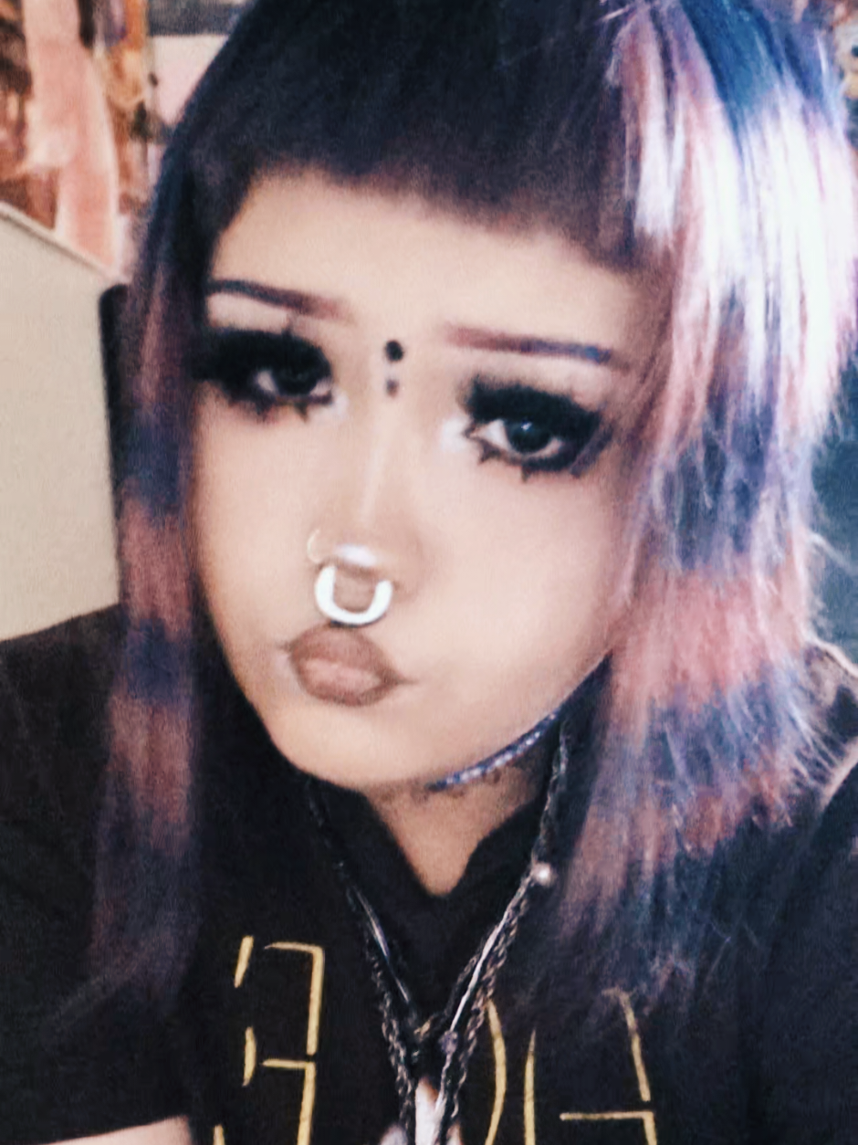 @elfënn*.゚+ヽ(○・▽・○)ノ゙ +.゚*