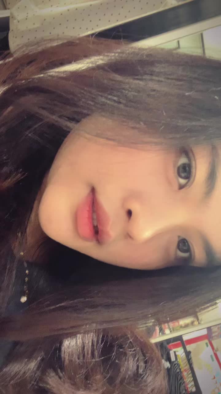 @yen&mdash;&bull;★