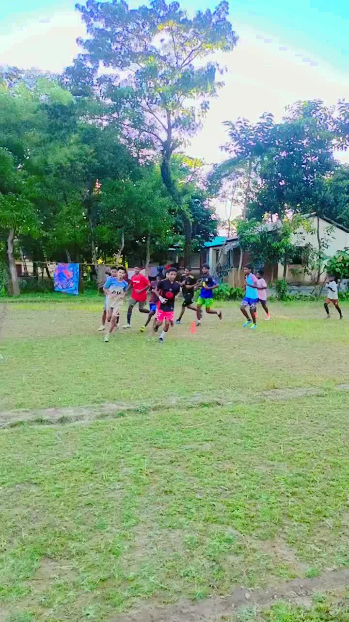 @IK 🥰🤟.. AKASH☠️⚽🤟🇧🇩