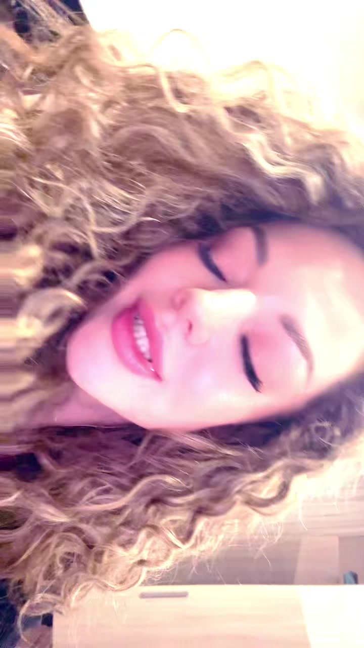 @Лиза