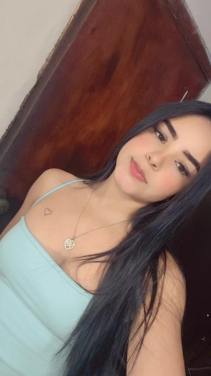 @Génesis Alexandra🩷✨️