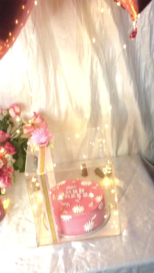 @Dreamcakesbytahreem