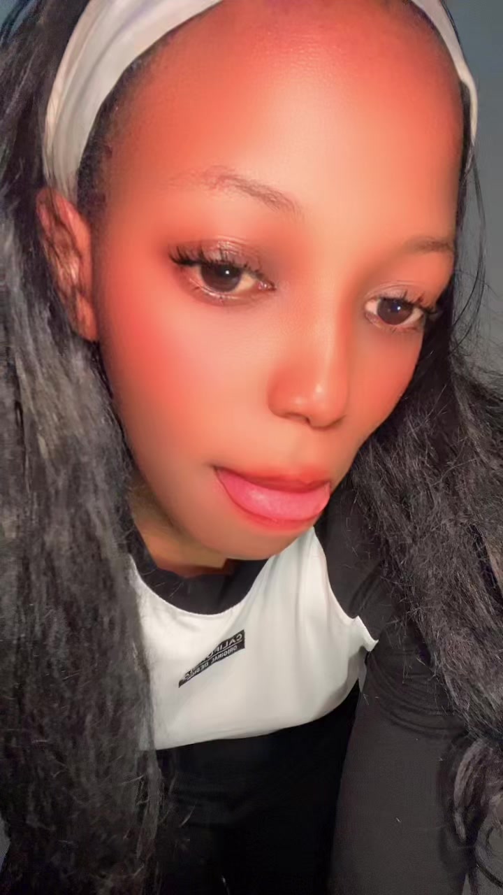 @Dee💕