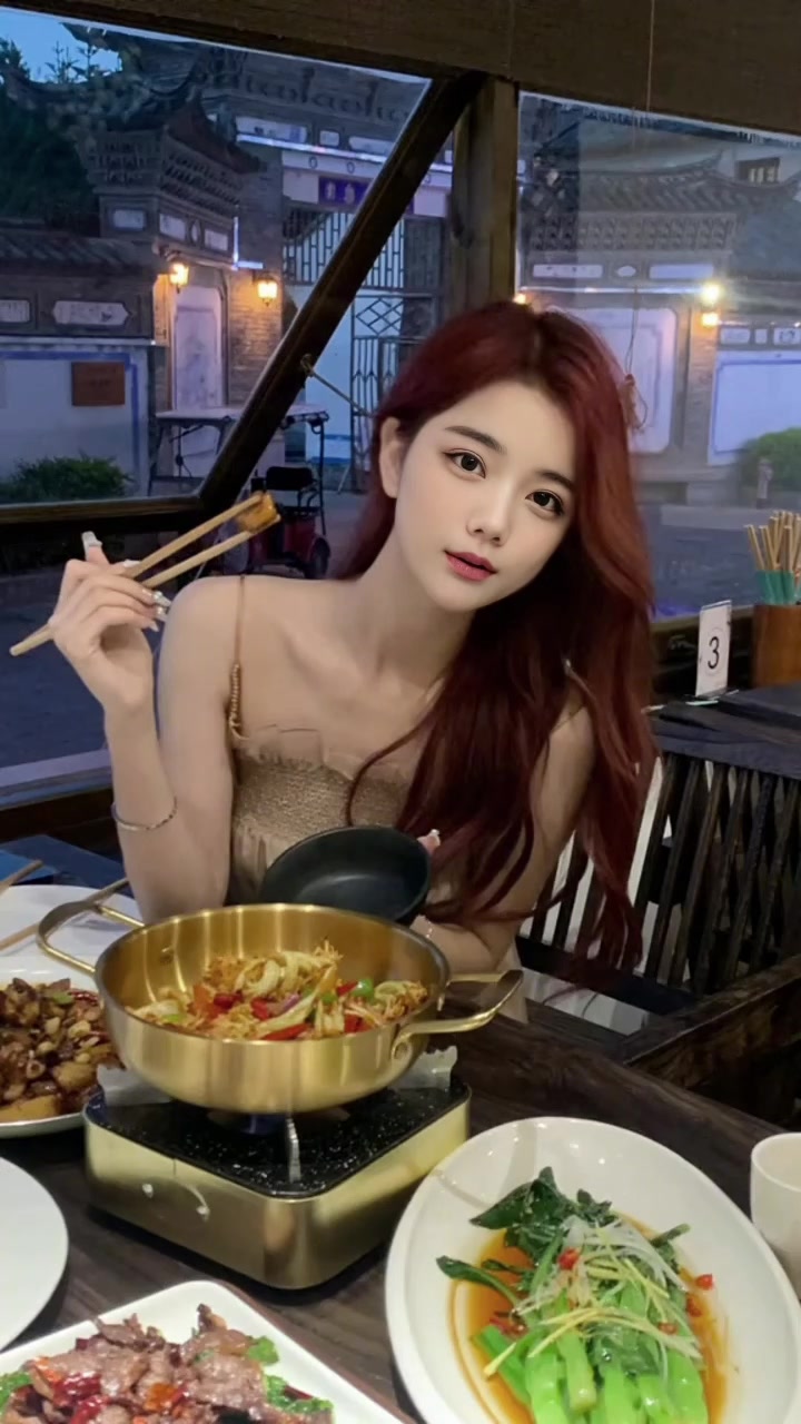 @斯锅异_Evelyn
