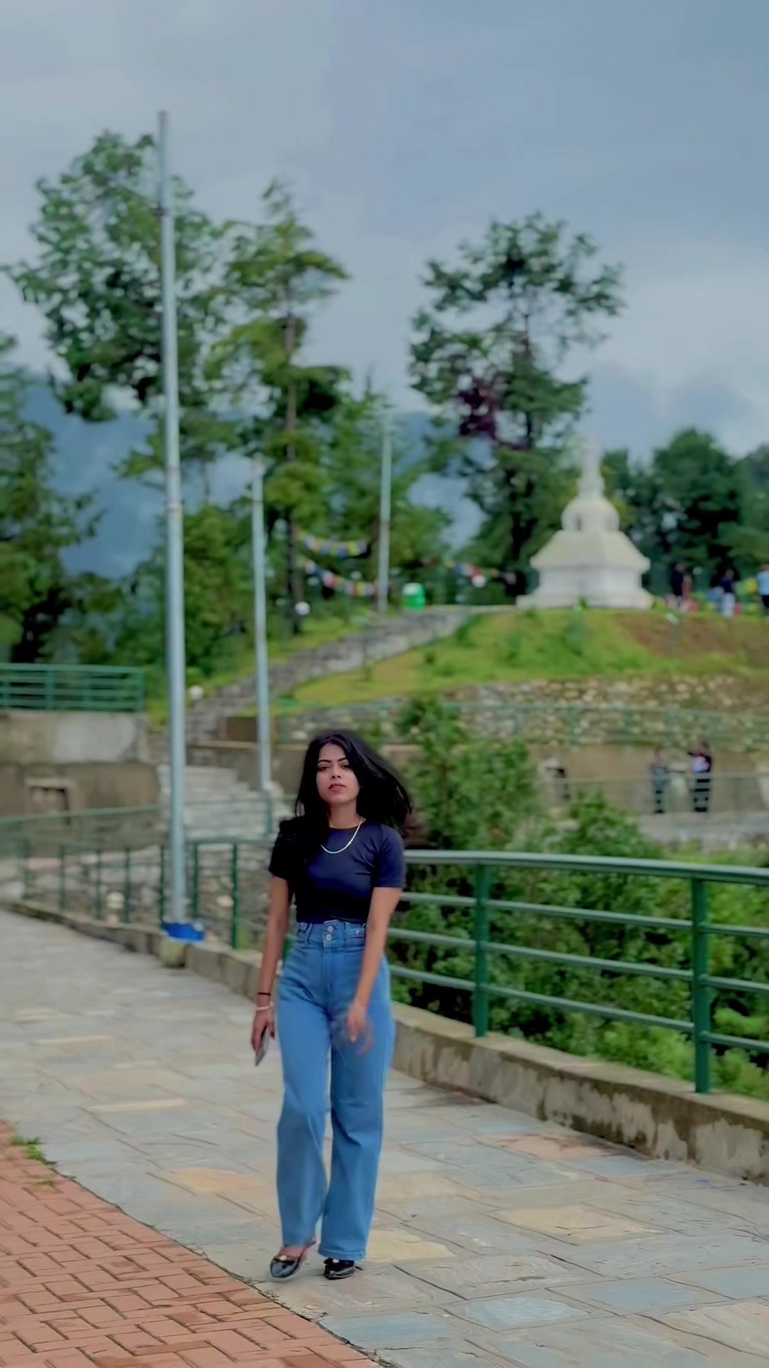 @Aarti Yadav🦜🦋