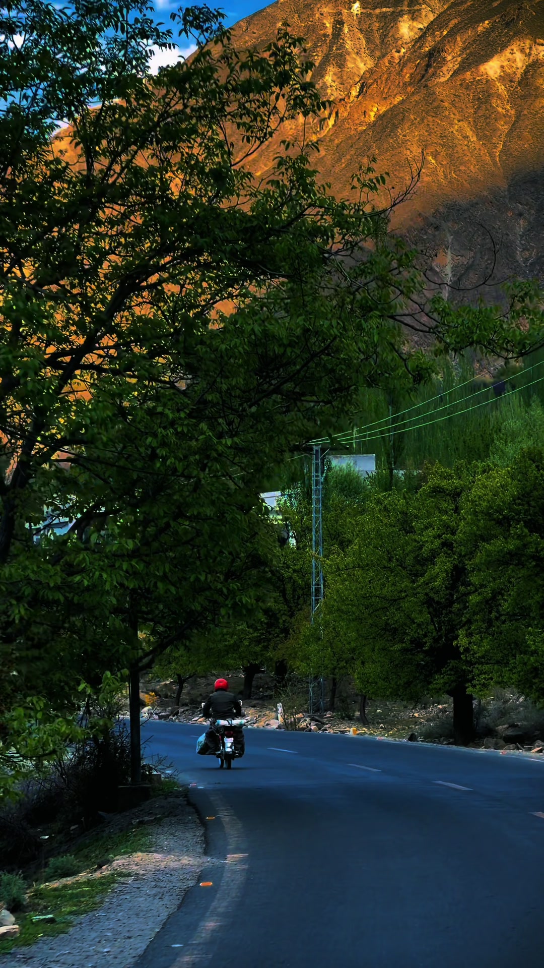 @WAQAS YASHKUN