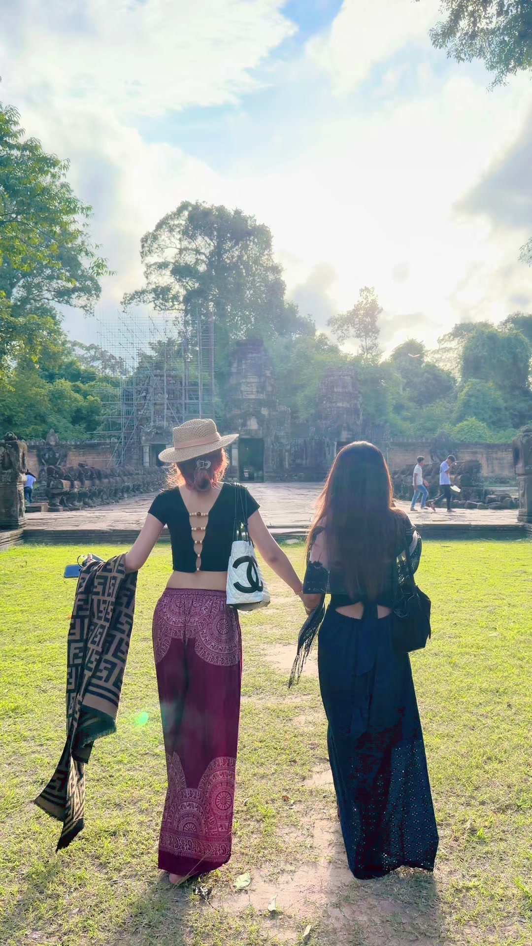 @Mengleang-ម៉េងលាង💋