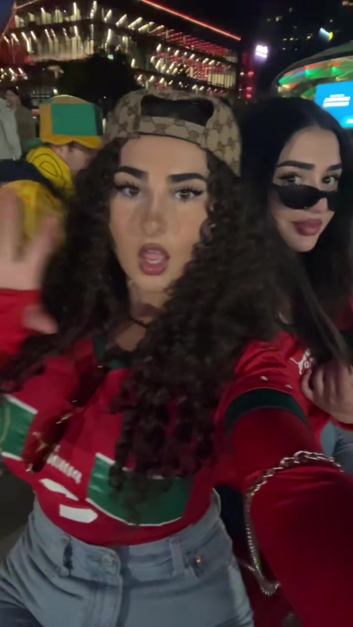 @Juliana Demirel