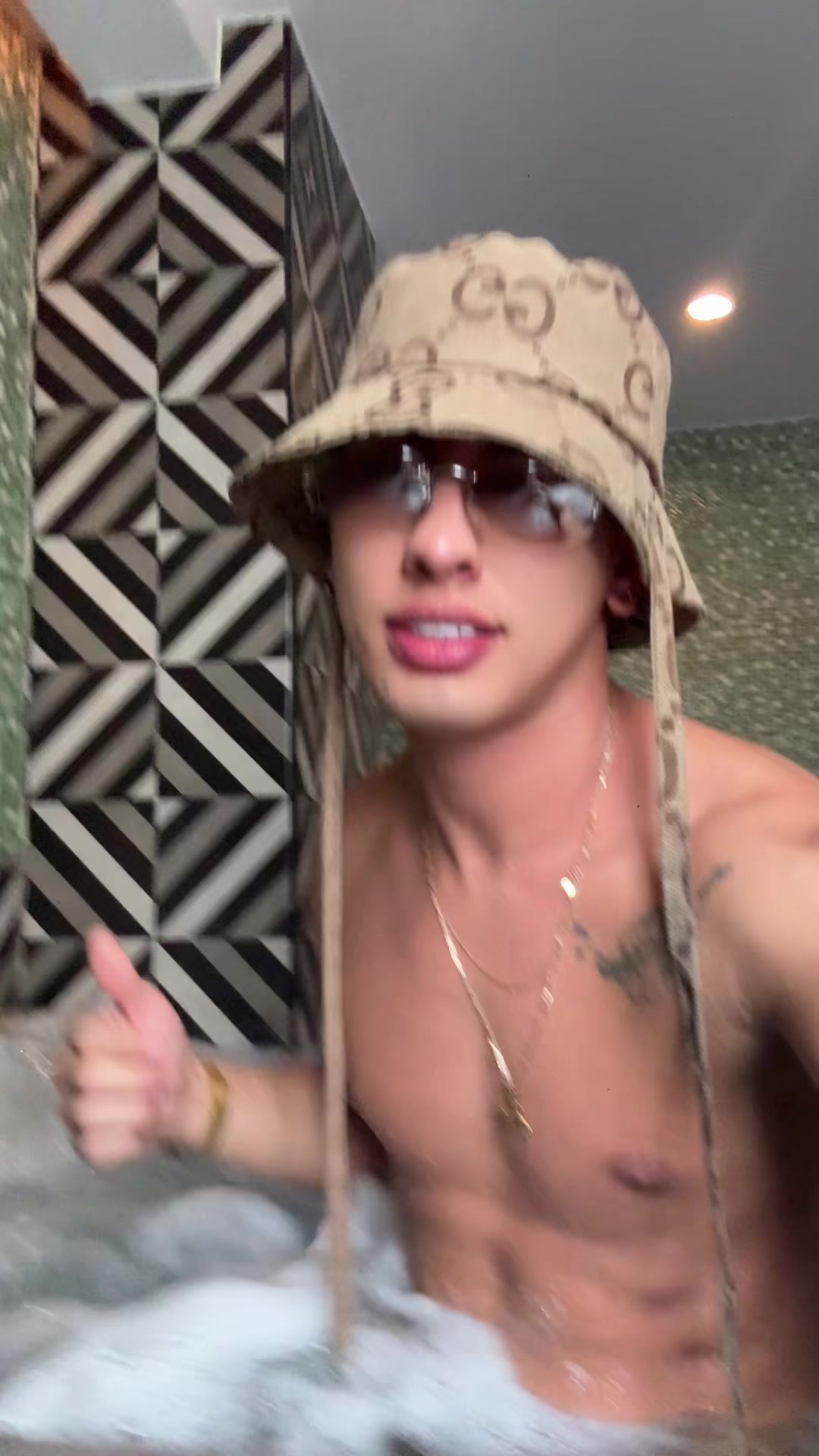 @Chistropher 🥷🏻