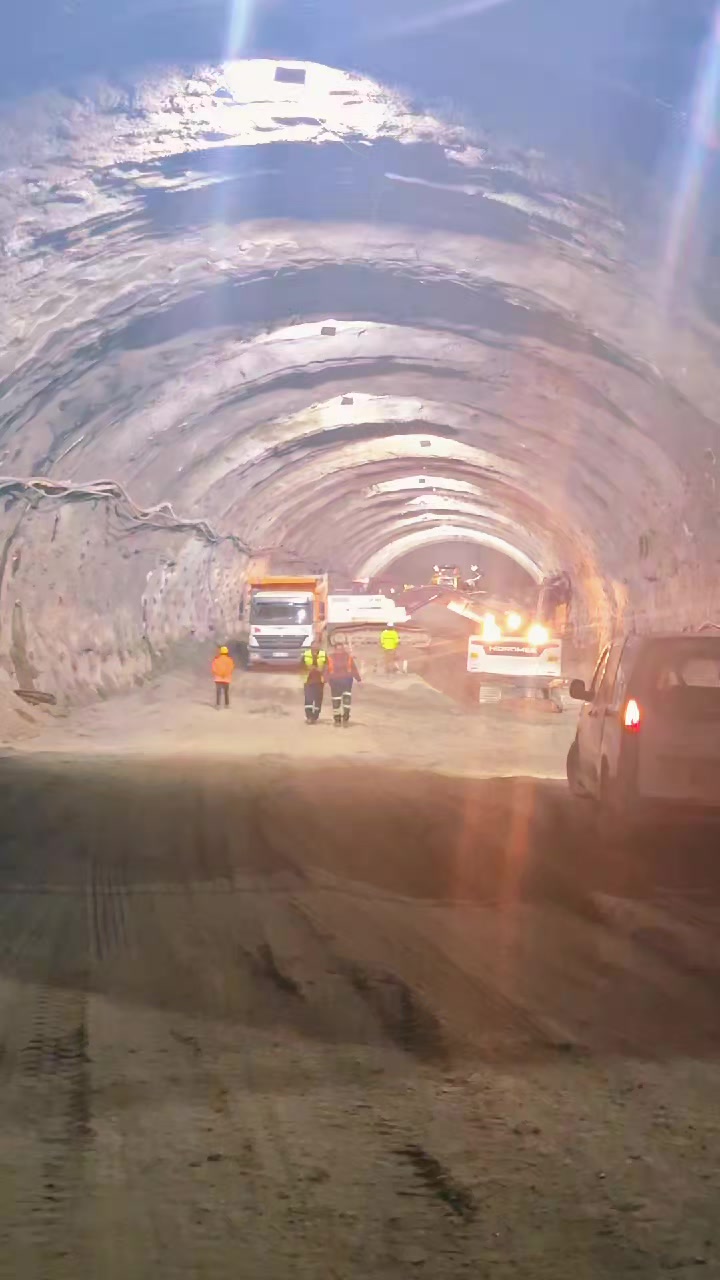 @bir umuttur yaşamak