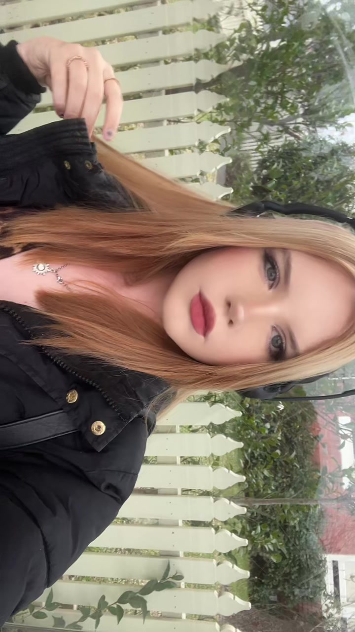 @Willowww