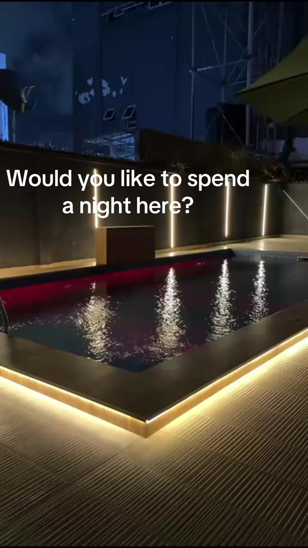 @JENNIFER IWUNDU