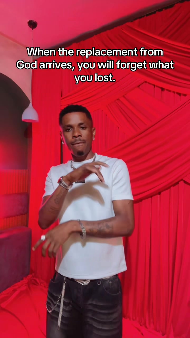 @TeeFamous