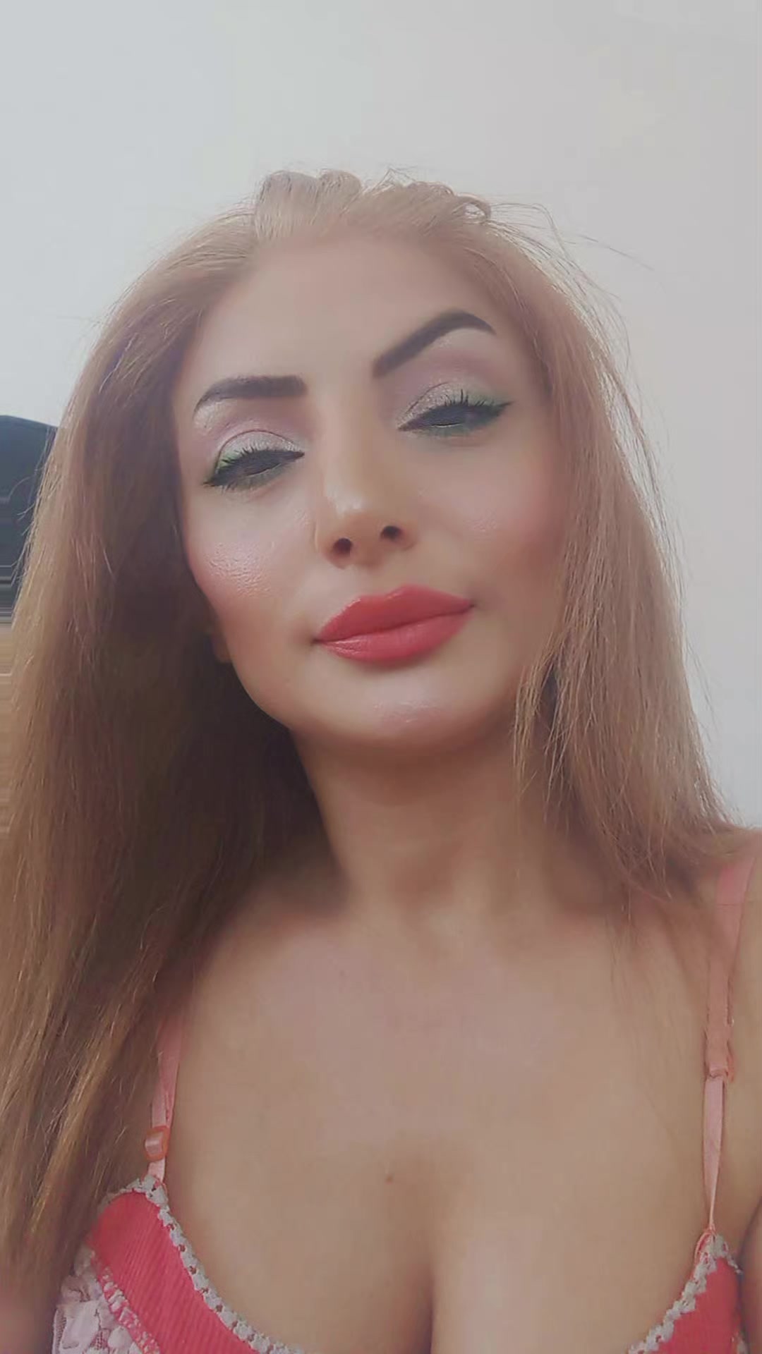 @emellebeauty