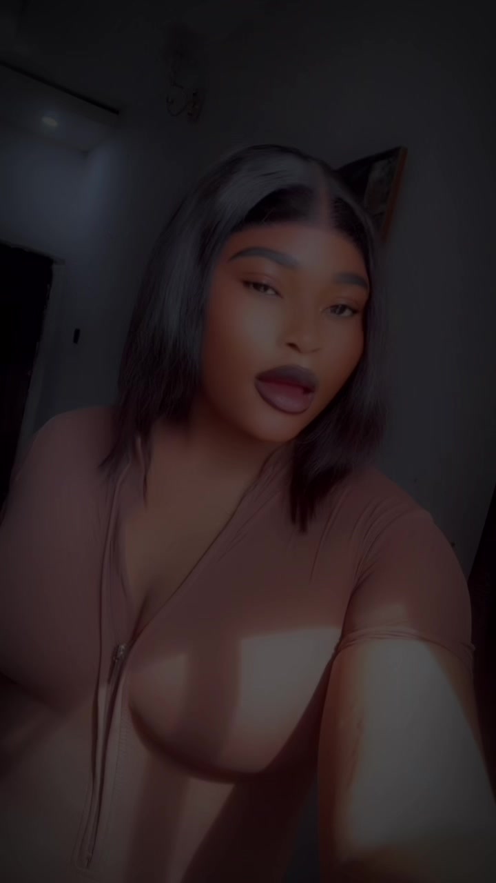 @kweenfavvy01