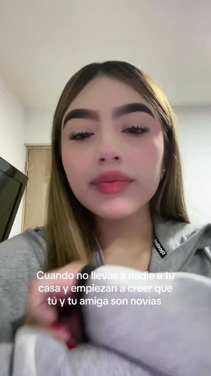 @𝓔𝓶𝓲𝓵𝔂 𝓗𝓮𝓷𝓪𝓸