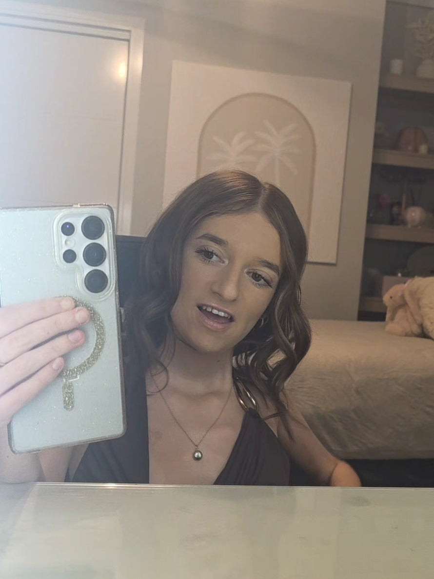 @Chloe