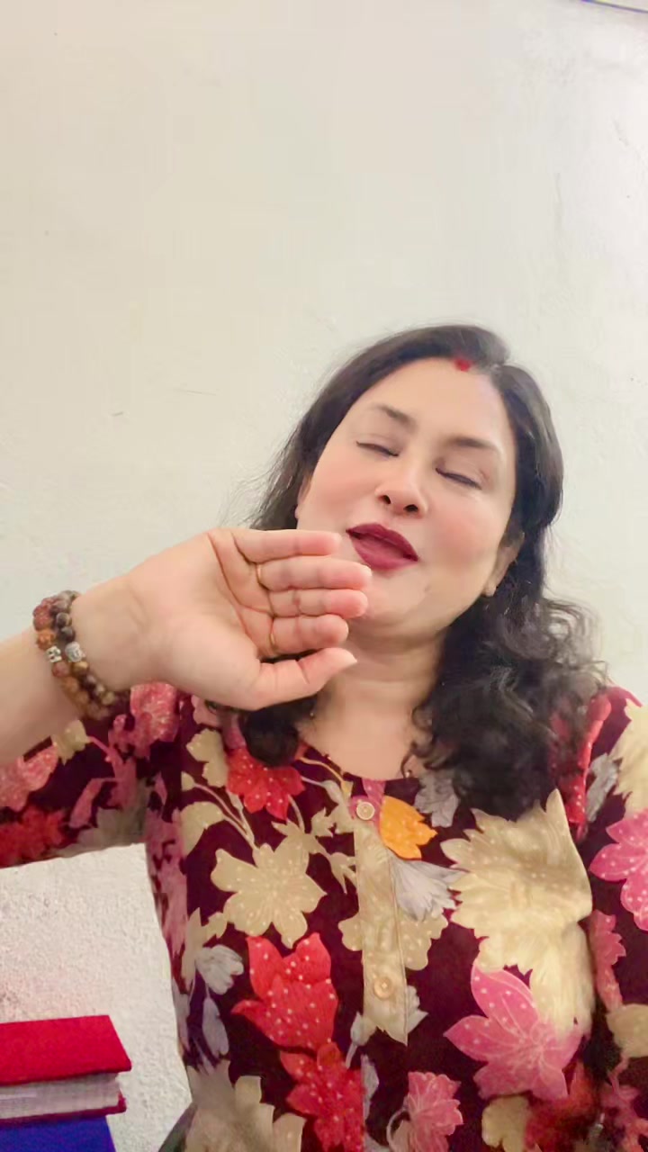 @santoshi_khadka