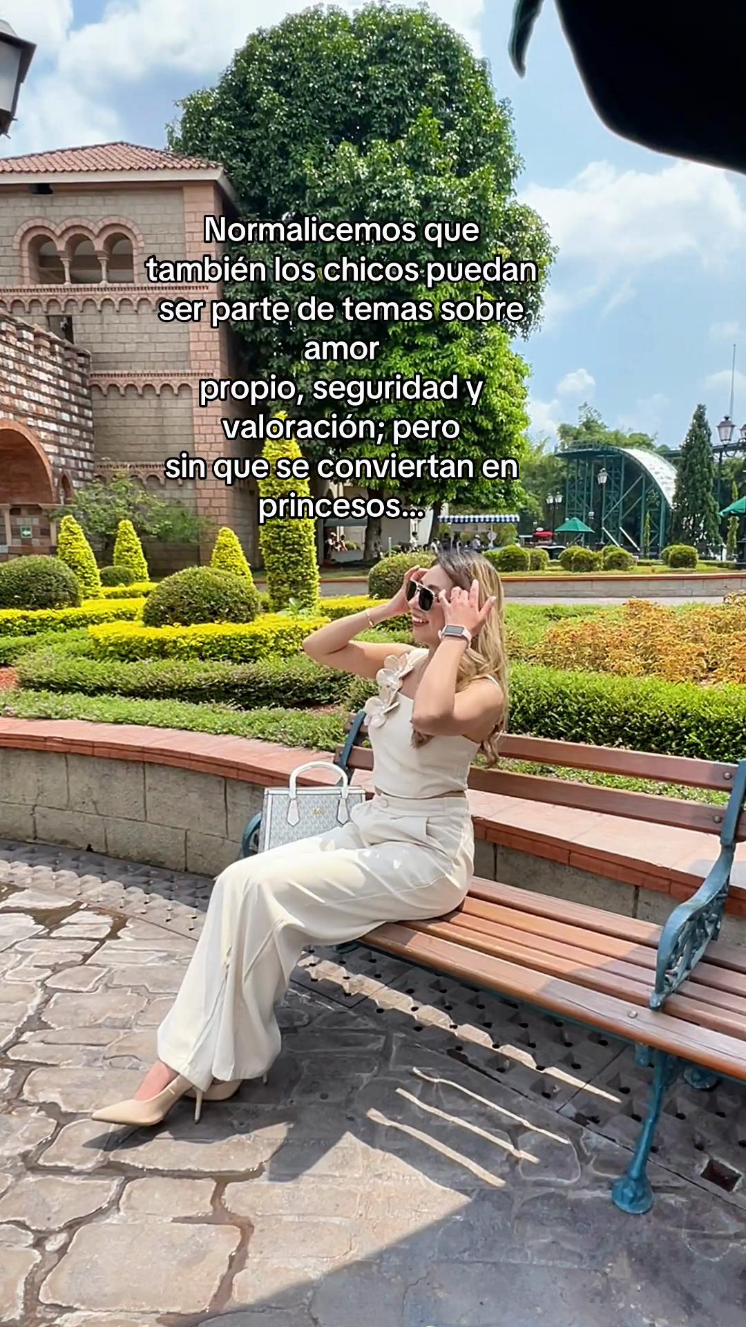 @LarisMaz