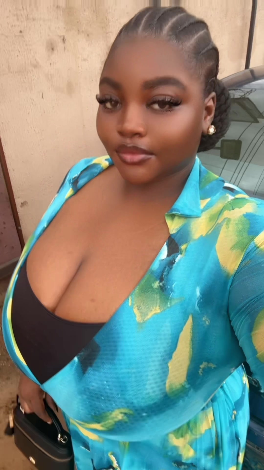 @AYOMIDE_CHASE🌸